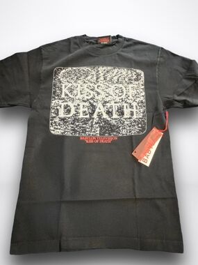 📺 Babylon LA "Kiss of Death" Graphic Tee